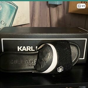 Karl Lagerfeld Black Slide with Logo Accent